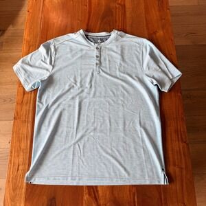 Tommy Bahama Men's Light Blue Short Sleeve Henley Shirt Size M